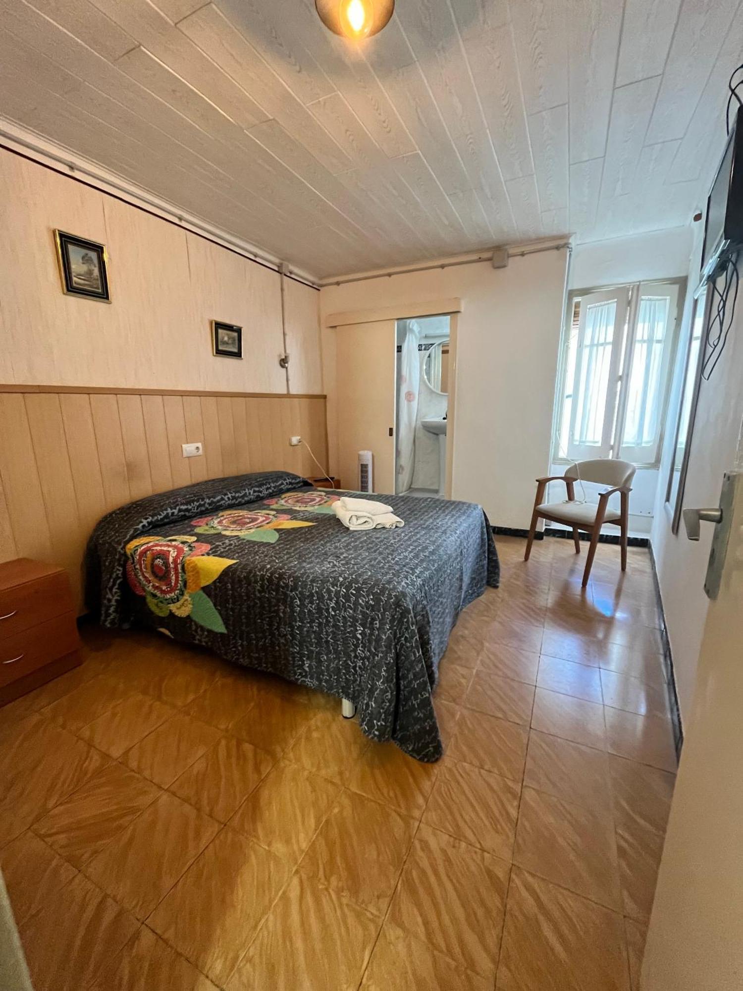 P&R Hostals Maria Rosa Тосса-де-Мар Экстерьер фото